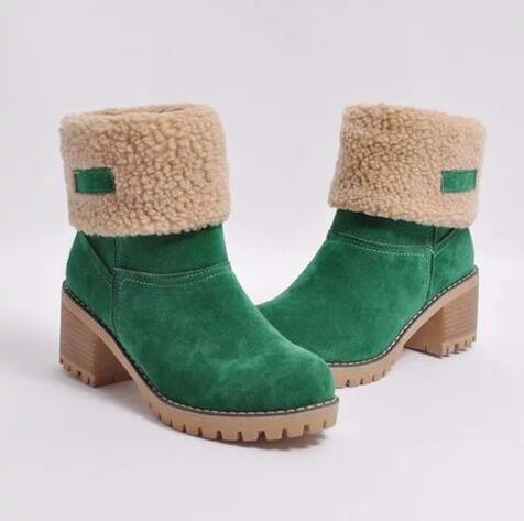 Factory direct 2019 winter new large size Europe and winter warm snow boots round head in the tube casual shoes