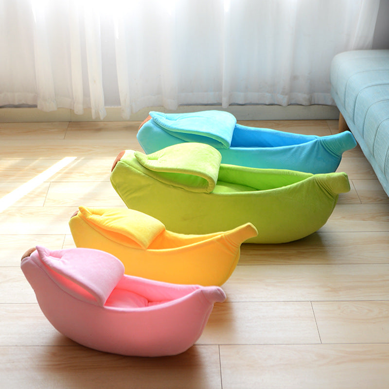 Factory direct sales pet supplies kennel banana cat kennel dog kennel winter warm deep sleep cat sleeping bag seamless generation