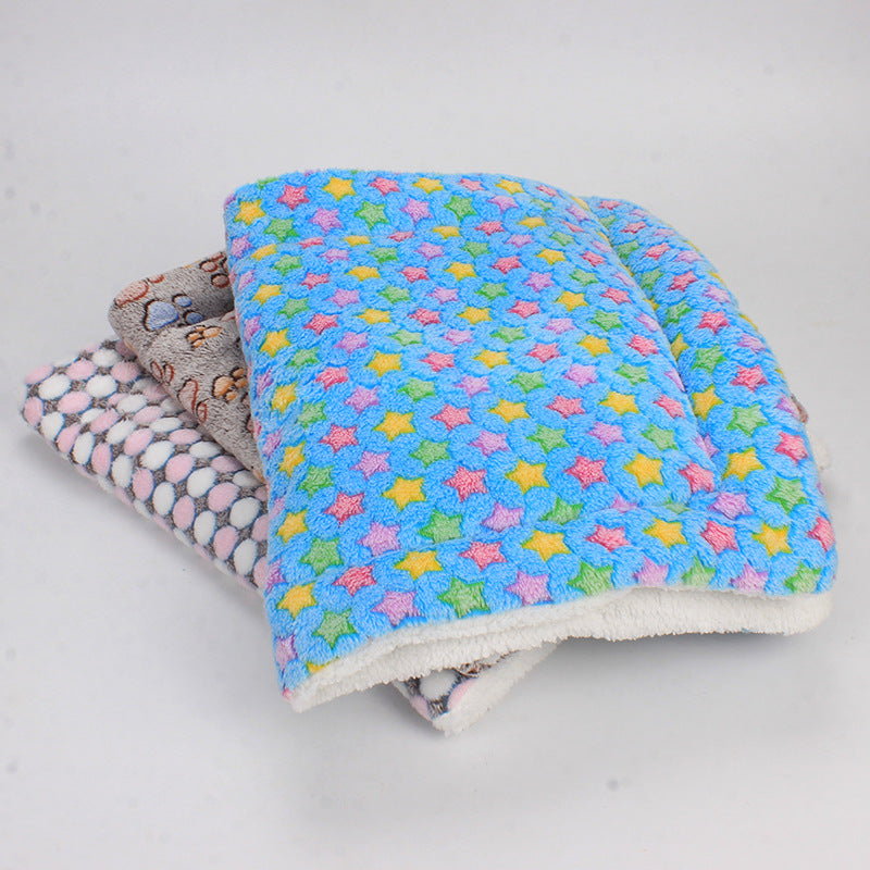 Padded pet cat and dog mat blanket for dogs