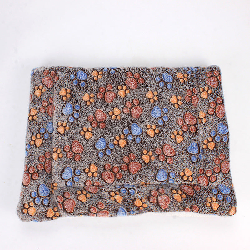 Padded pet cat and dog mat blanket for dogs