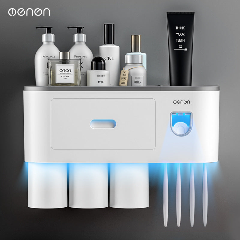 Toothbrush holder
