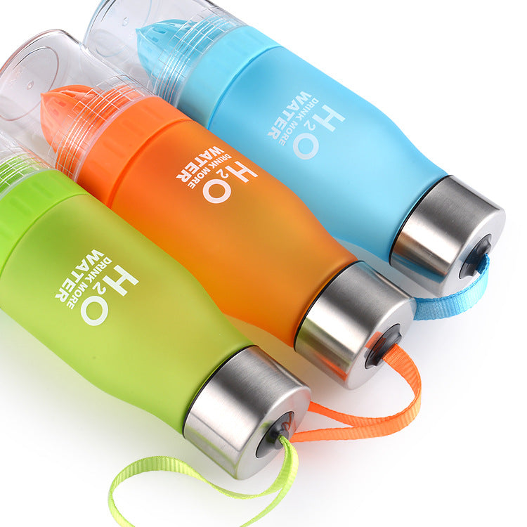 Xmas Gift 650ml Infuser Water Bottle plastic Fruit infusion Kids Drink Outdoor Sports bottle Juice lemon Portable Kettle