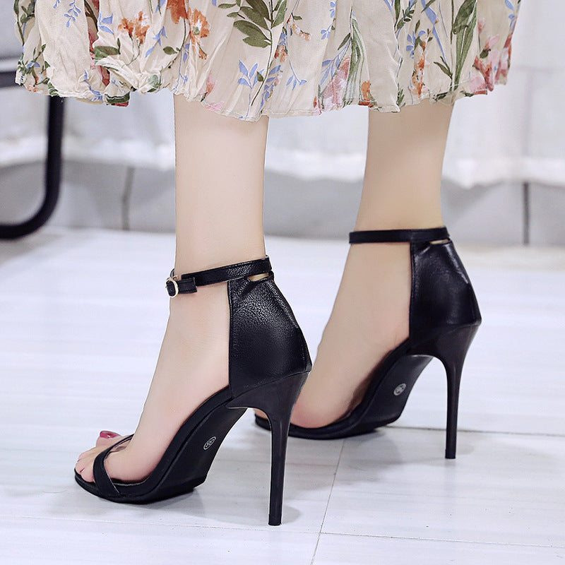High-heeled sandals women's European and American style 2022 summer new fashion simple thin-heeled one-piece open-toe sandals