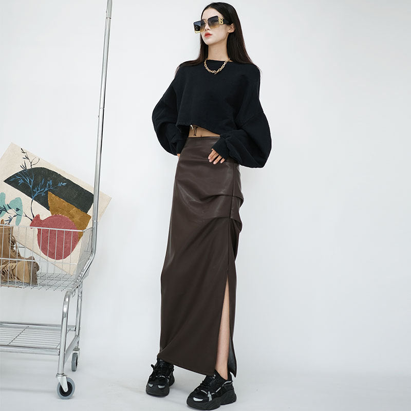 Real shot of autumn high-waist pleated slit hip-covering slimming A-line medium-length half-length leather skirt for women extended version