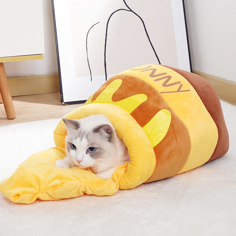 Tedora pet nest, bee-filled Winnie the panda nest, dog house, semi-enclosed autumn and winter cat bed, cat supplies