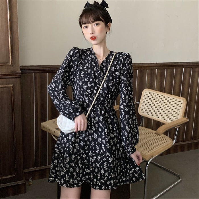 Cross-border Amazon 2022 spring and summer new pastoral V-neck temperament high waist loose and thin floral long-sleeved dress